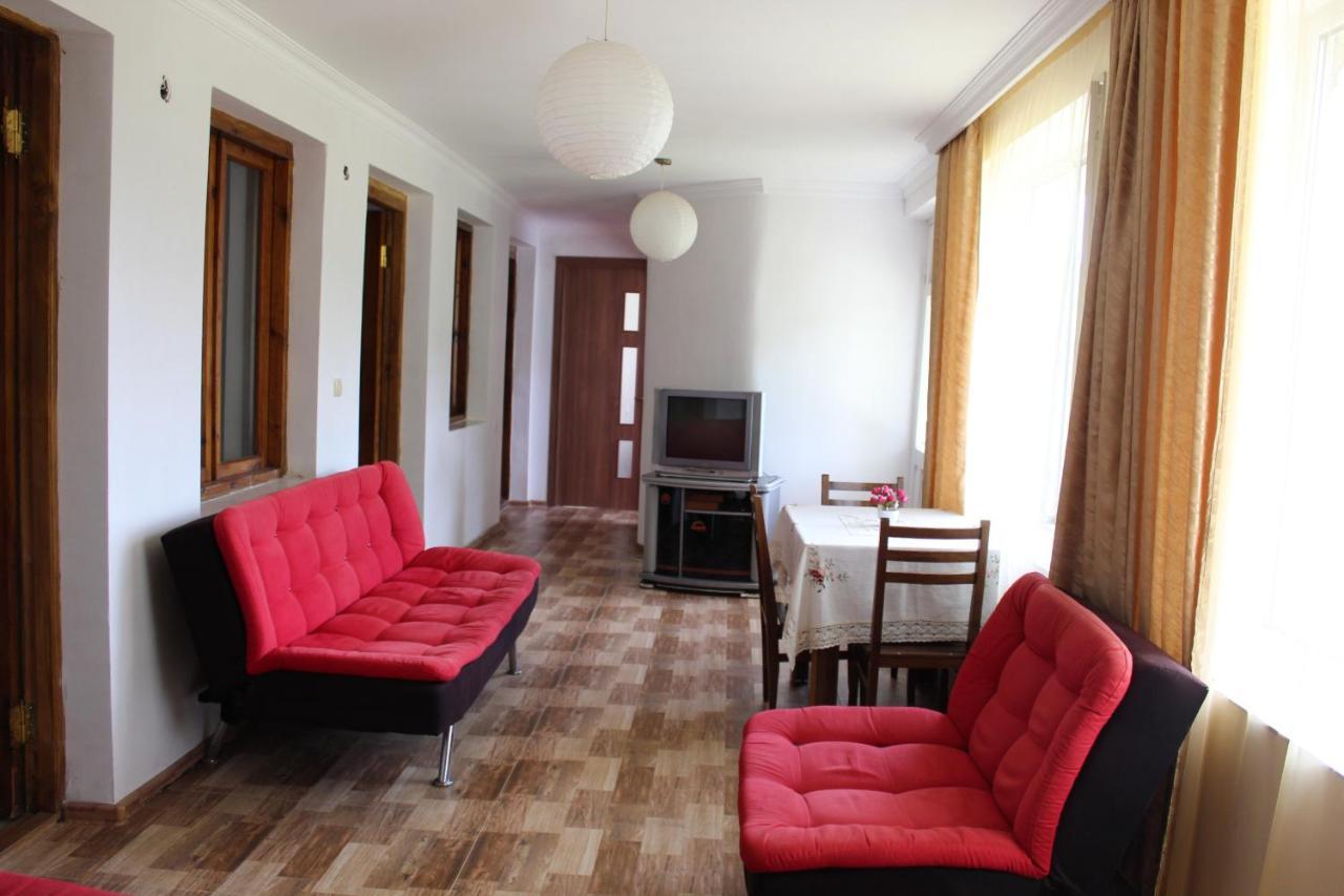 Guest House Racha أمبرولاوري المظهر الخارجي الصورة