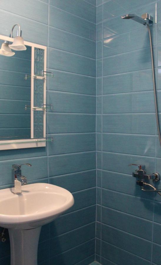 Guest House Racha أمبرولاوري المظهر الخارجي الصورة