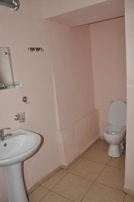Guest House Racha أمبرولاوري المظهر الخارجي الصورة